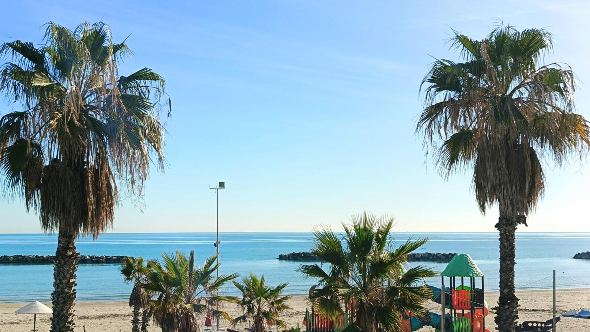 Lido Rooms & Apartments Lido di Fermo Exteriör bild